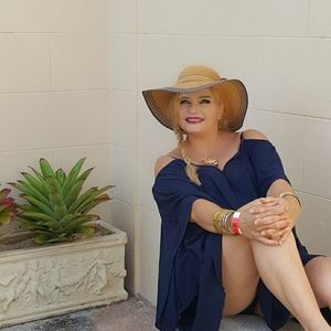 Meet your Posher, Annette